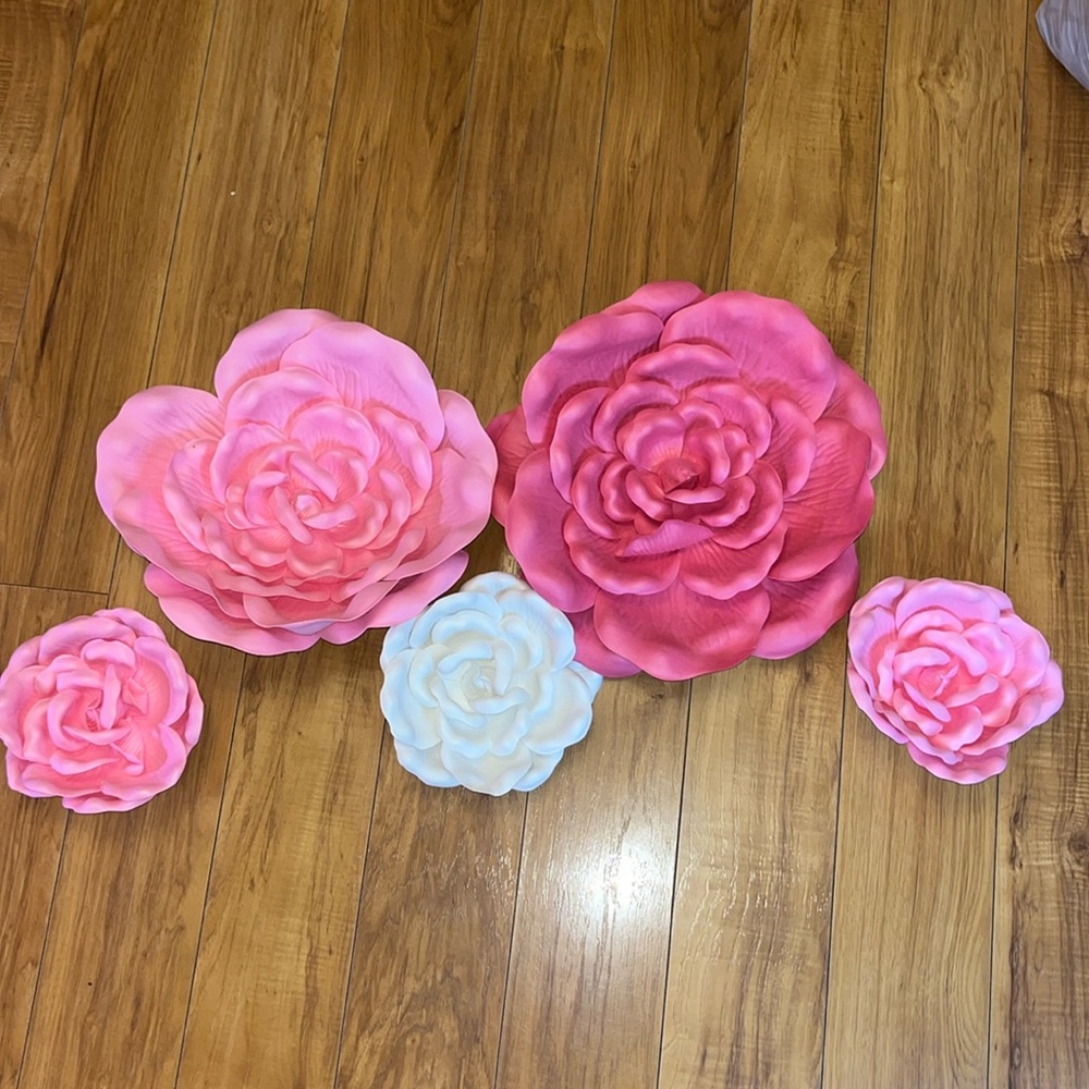 Floral wall decor